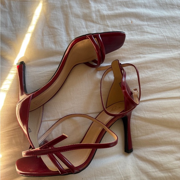 Fashion Nova Pearl-Studded Sandals - Beige - Picture 11 of 12